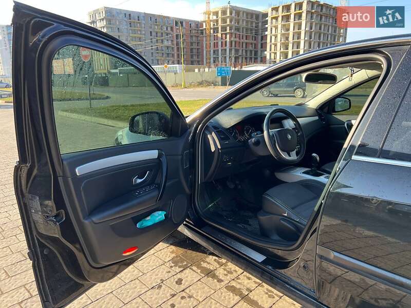 Лифтбек Renault Laguna 2008 в Ужгороде