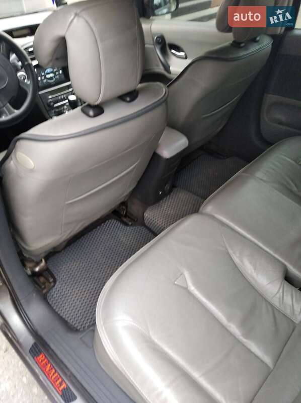 Лифтбек Renault Laguna 2001 в Конотопе фото 6 Лифтбек Renault Laguna 2001 в Конотопе