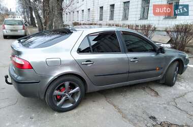 Ліфтбек Renault Laguna 2001 в 