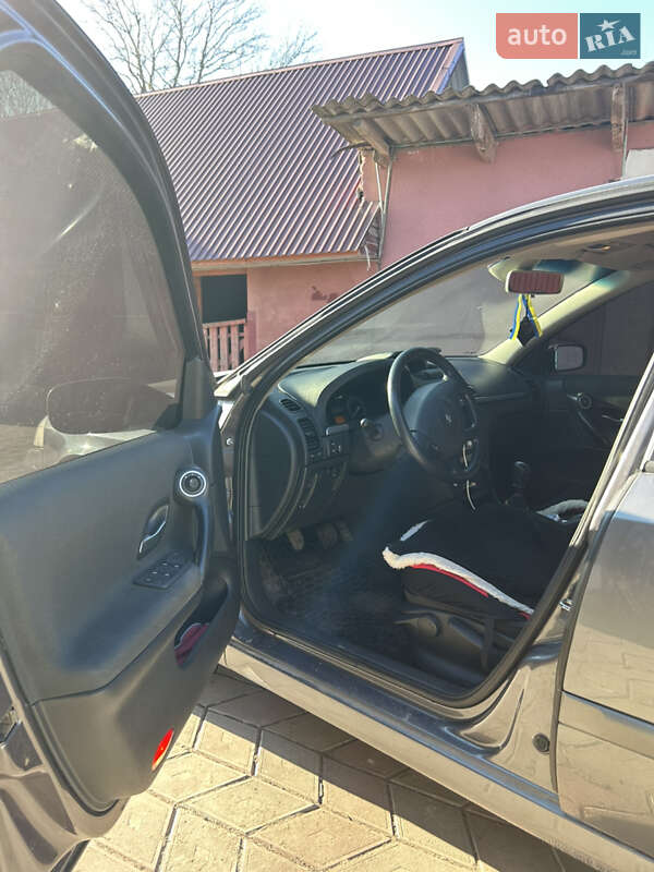 Лифтбек Renault Laguna 2006 в Тернополе