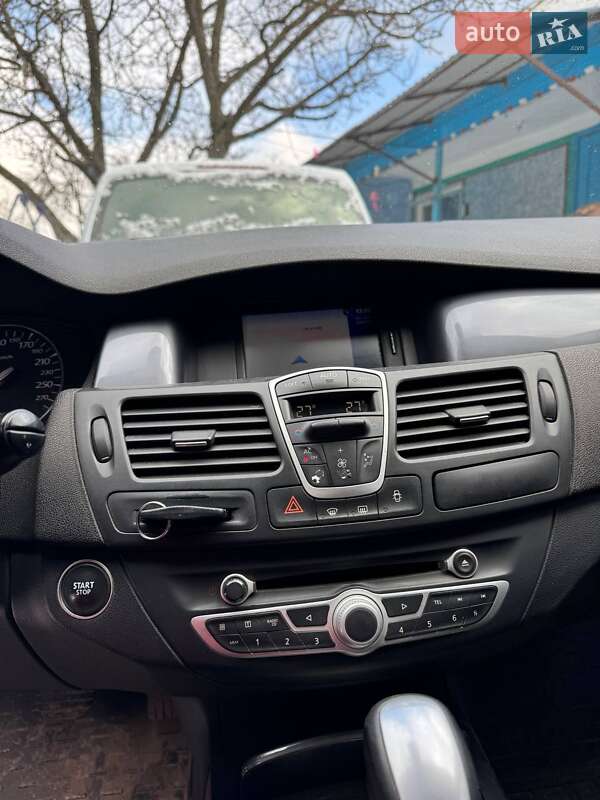 Универсал Renault Laguna 2010 в Песчанке