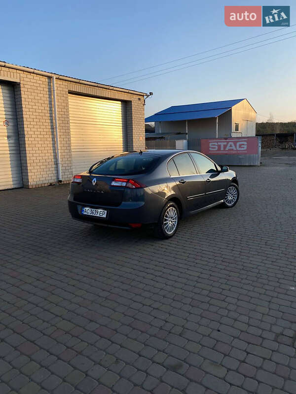 Лифтбек Renault Laguna 2011 в Луцке