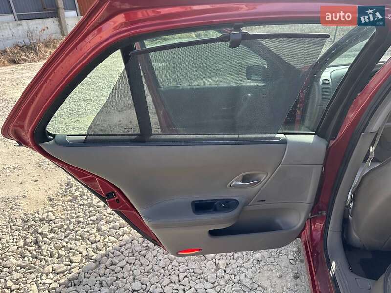 Ліфтбек Renault Laguna 2005 в Львові фото 11 Ліфтбек Renault Laguna 2005 в Львові