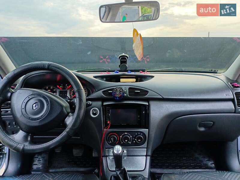 Універсал Renault Laguna 2002 в Тернополі