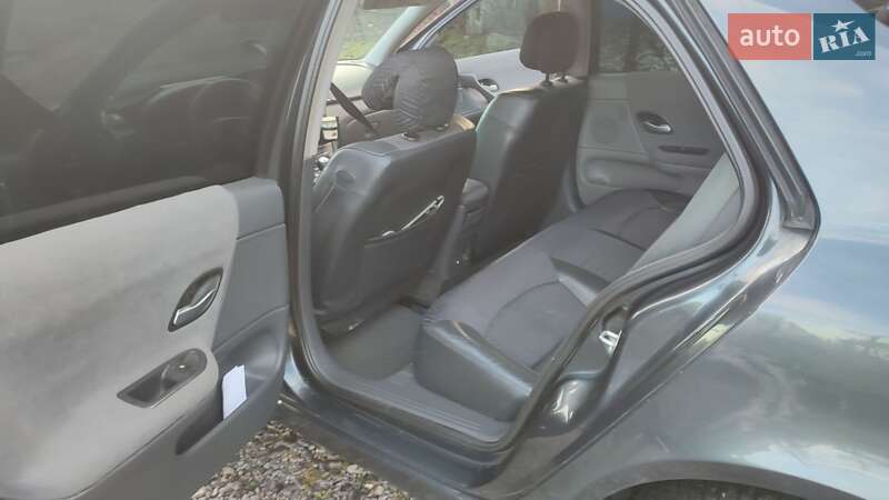 Лифтбек Renault Laguna 2001 в Могилев-Подольске фото 16 Лифтбек Renault Laguna 2001 в Могилев-Подольске