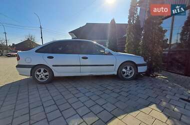 Лифтбек Renault Laguna 2000 в 