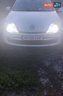 Лифтбек Renault Laguna 2009 в 
