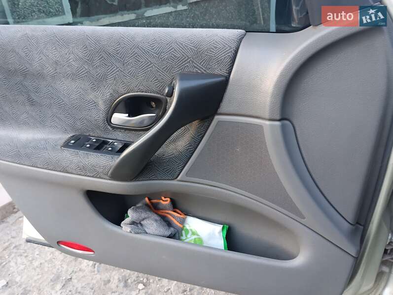 Ліфтбек Renault Laguna 2001 в Кам'янець-Подільському