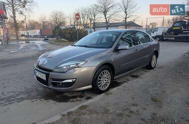 Лифтбек Renault Laguna 2011 в 