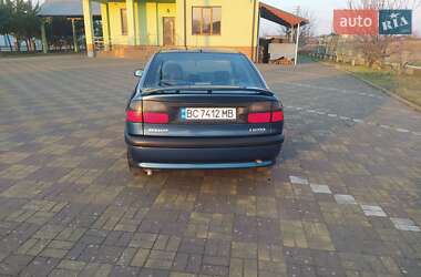 Лифтбек Renault Laguna 1994 в 
