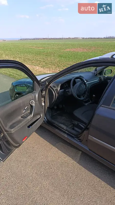Renault Laguna 2005 VIN VF1KG1GB635171560 фото оголошення 8 з 55