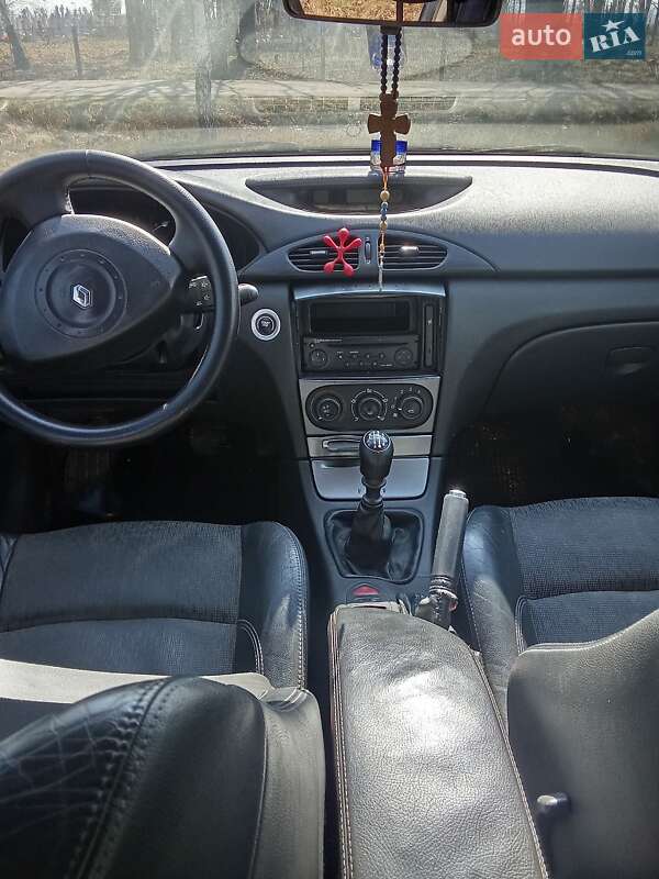 Лифтбек Renault Laguna 2002 в Калуше фото 6 Лифтбек Renault Laguna 2002 в Калуше