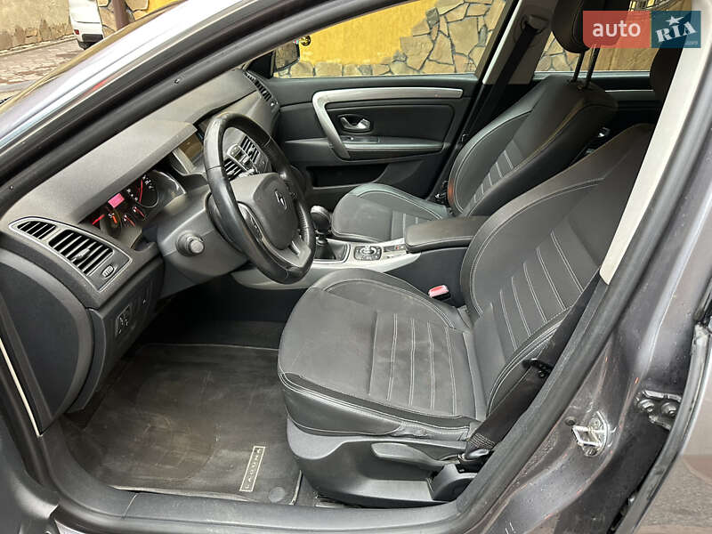 Лифтбек Renault Laguna 2011 в Львове