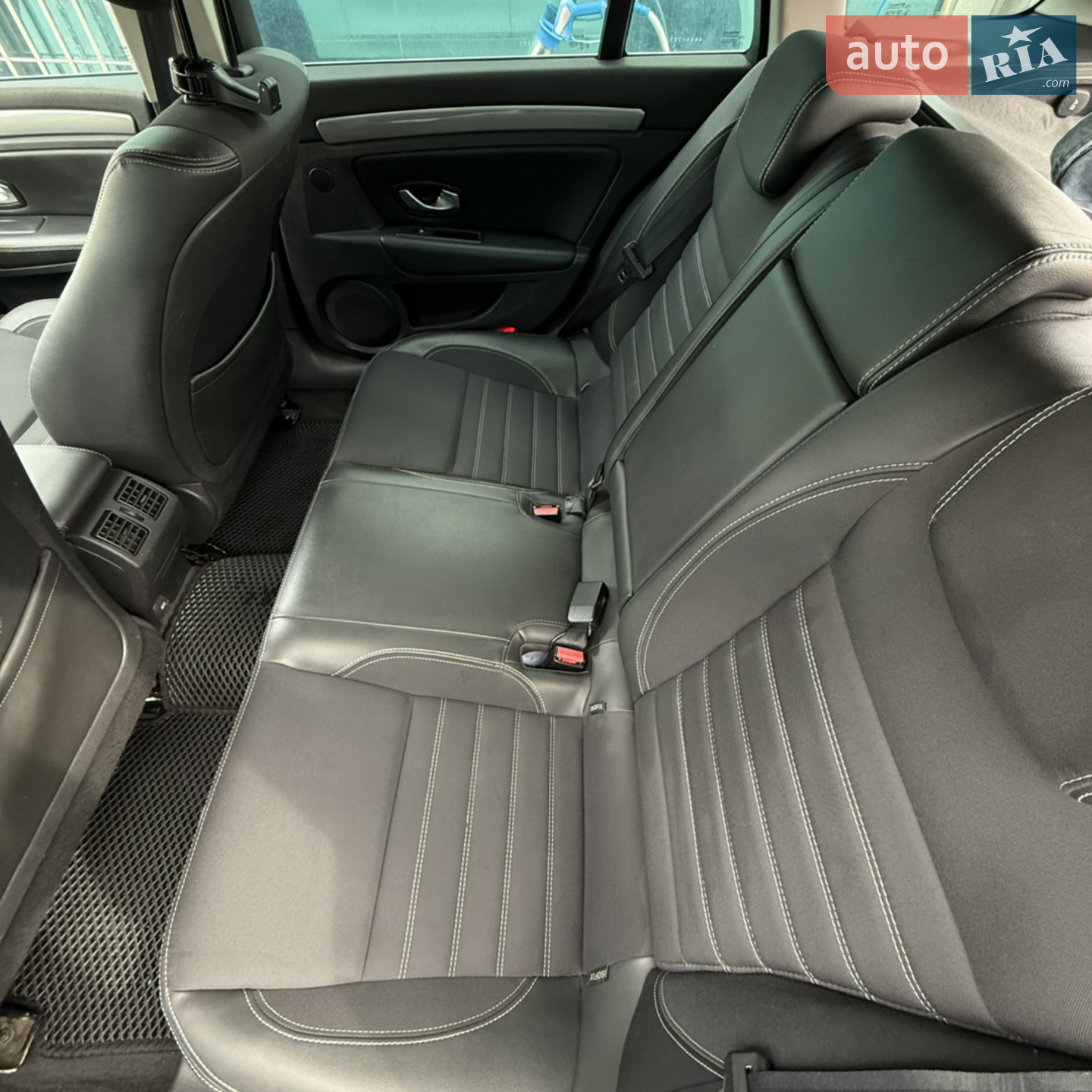 2011 Renault Laguna - мініатюра 12