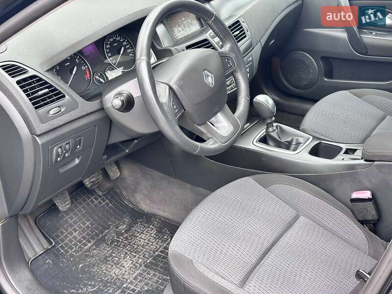 Лифтбек Renault Laguna 2007 в Кропивницком