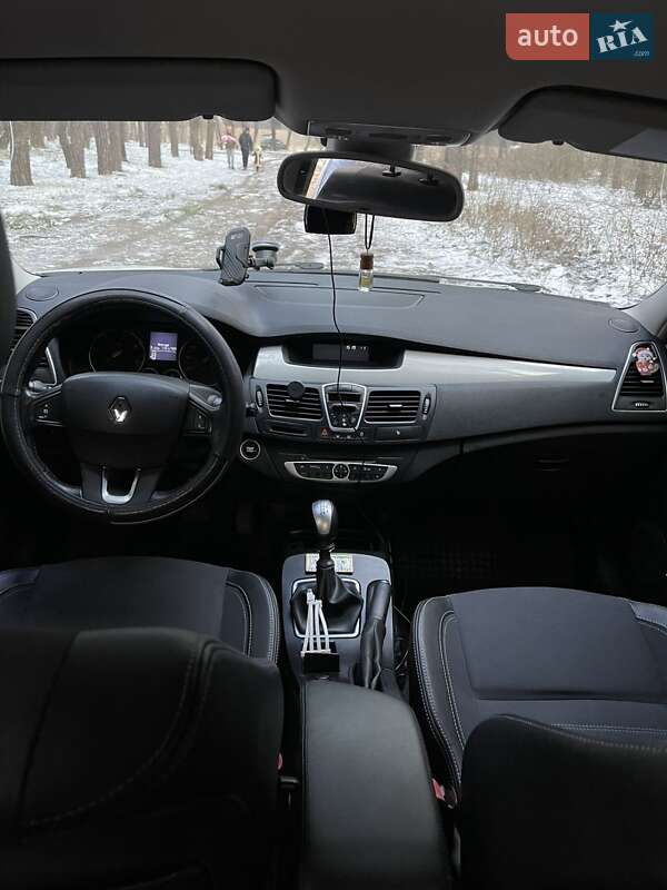 Лифтбек Renault Laguna 2011 в Прилуках
