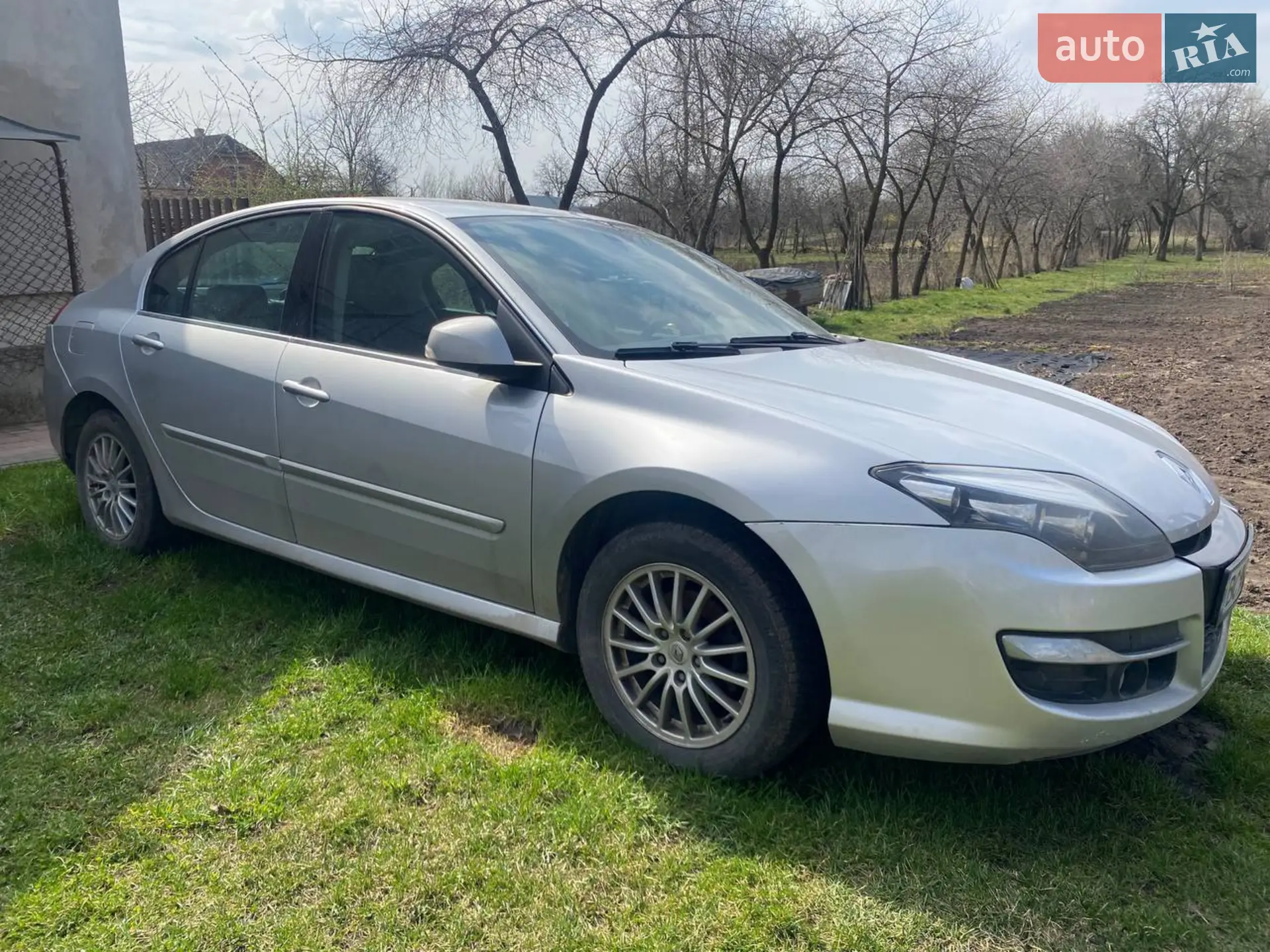 2010 Renault Laguna - фото 1