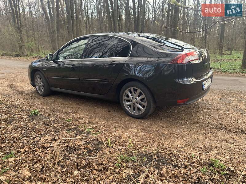Ліфтбек Renault Laguna 2014 в Гадячі