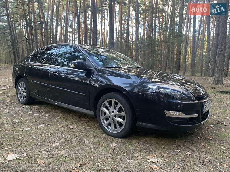 Ліфтбек Renault Laguna 2014 в Гадячі