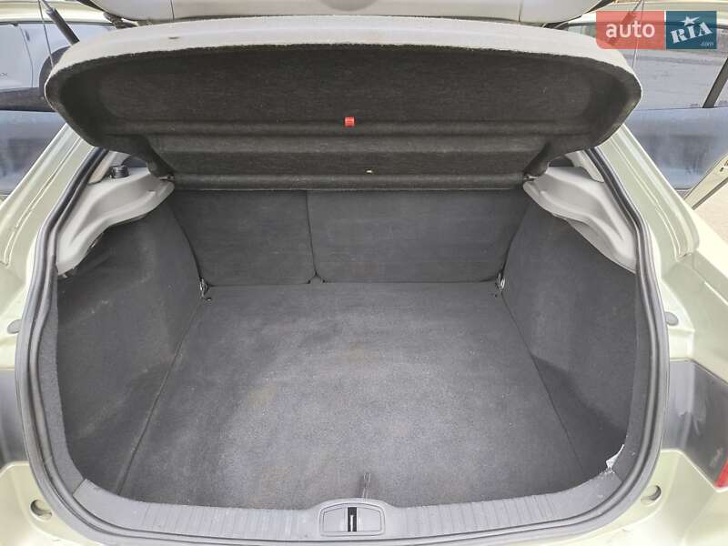 Лифтбек Renault Laguna 2001 в Киеве