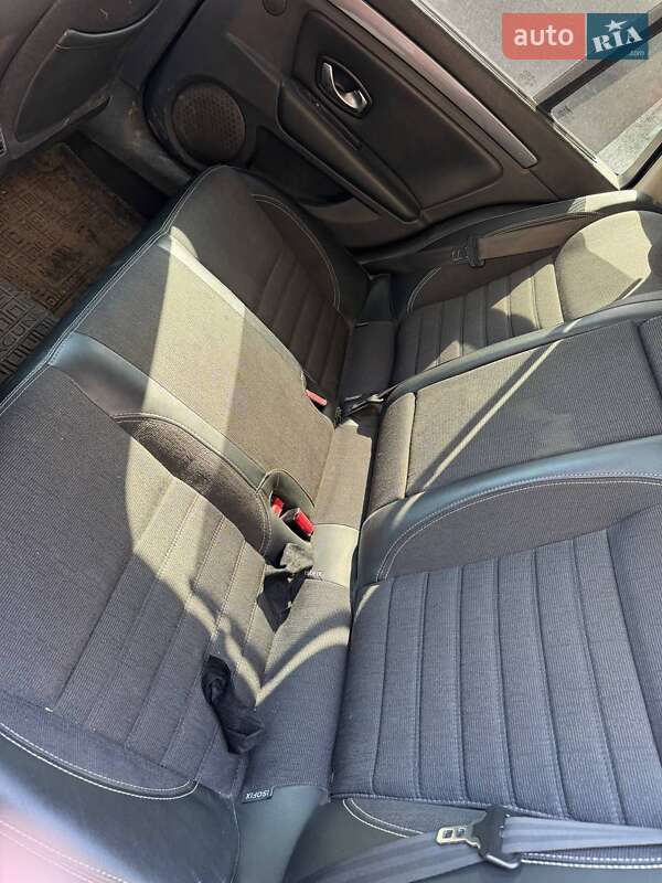 Универсал Renault Laguna 2010 в Песчанке