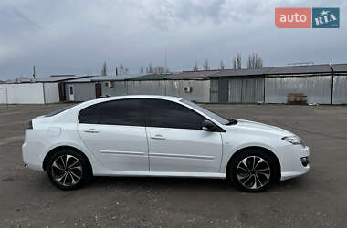 Ліфтбек Renault Laguna 2015 в 