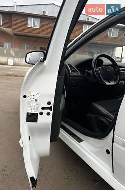 Ліфтбек Renault Laguna 2015 в 