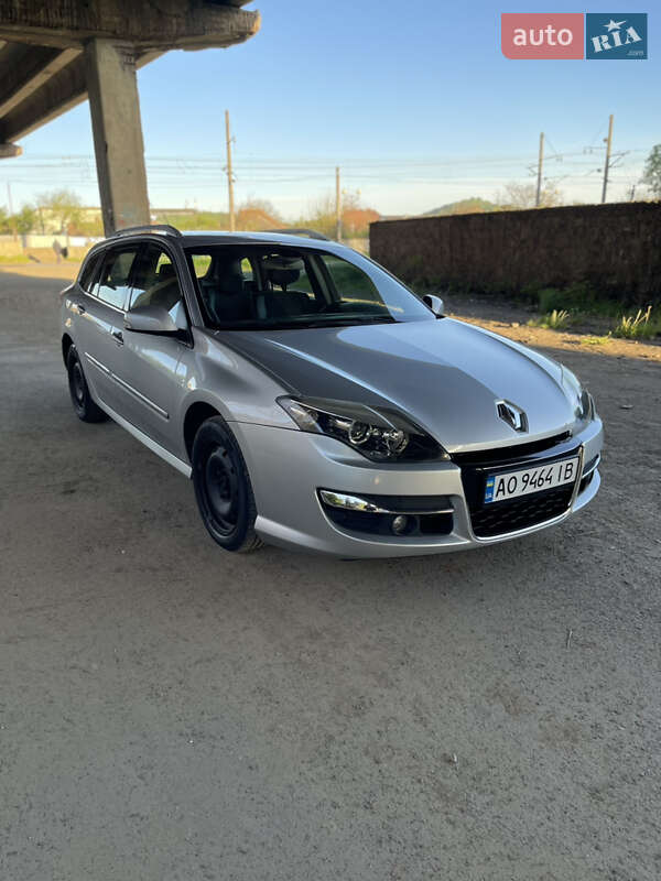 Универсал Renault Laguna 2011 в 