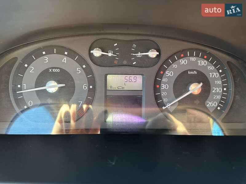 Ліфтбек Renault Laguna 2006 в Львові