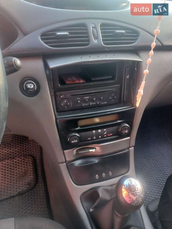 Ліфтбек Renault Laguna 2003 в Дрогобичі