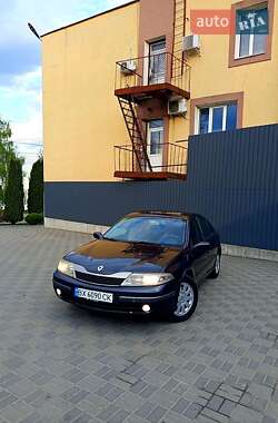 Лифтбек Renault Laguna 2001 в 
