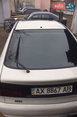 Ліфтбек Renault Laguna 1994 в 