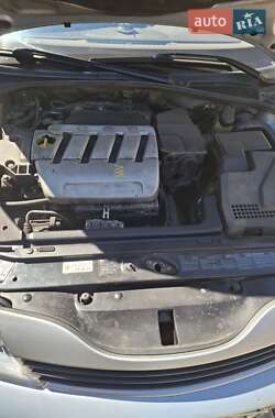 Лифтбек Renault Laguna 2001 в 