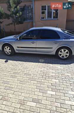 Лифтбек Renault Laguna 2001 в 