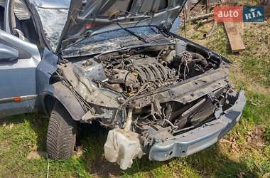 Ліфтбек Renault Laguna 2005 в 