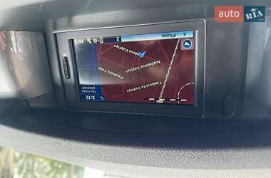 Купе Renault Laguna 2010 в 