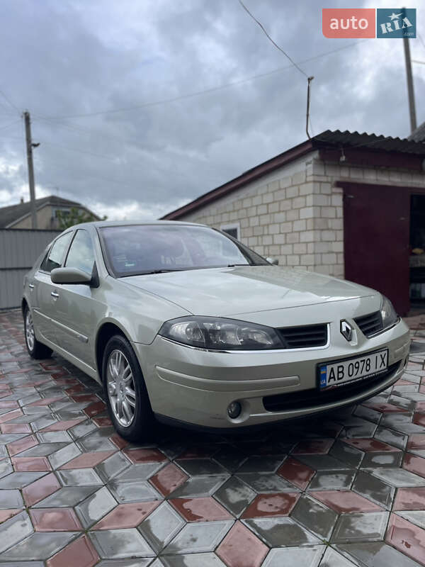 Ліфтбек Renault Laguna 2006 в 