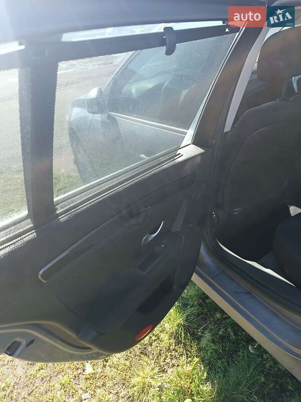 Універсал Renault Laguna 2010 в Ромнах фото 17 Універсал Renault Laguna 2010 в Ромнах