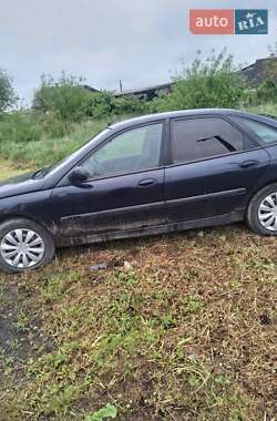 Лифтбек Renault Laguna 1999 в 