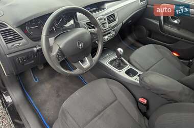 Лифтбек Renault Laguna 2010 в 