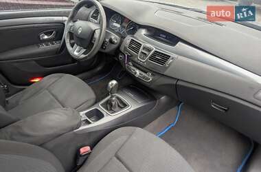 Лифтбек Renault Laguna 2010 в 