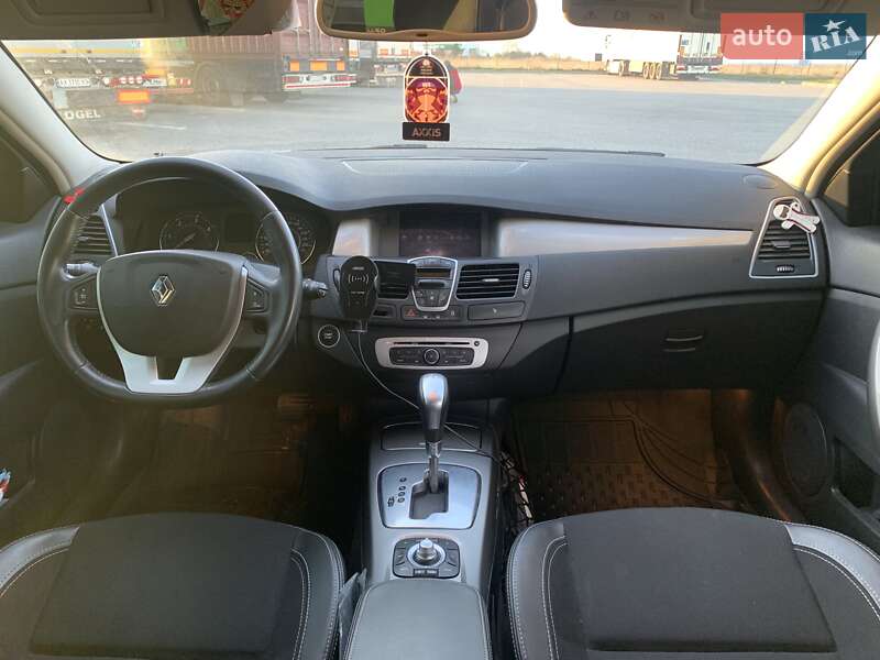 Лифтбек Renault Laguna 2014 в Рава-Русской