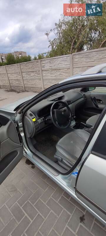 Універсал Renault Laguna 2003 в Луцьку