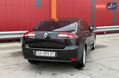 Ліфтбек Renault Laguna 2011 в 