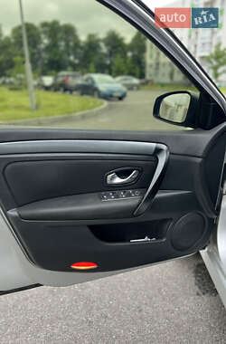 Ліфтбек Renault Laguna 2008 в 