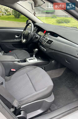 Ліфтбек Renault Laguna 2008 в 