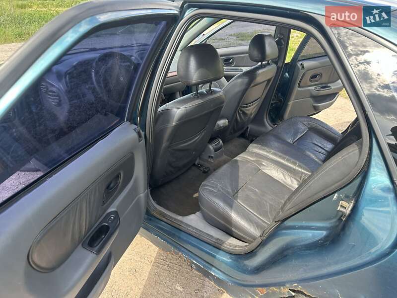 Лифтбек Renault Laguna 1996 в Боярке