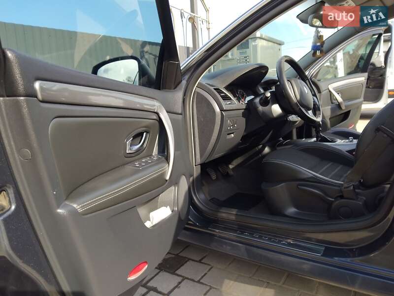 Универсал Renault Laguna 2012 в Ивано-Франковске