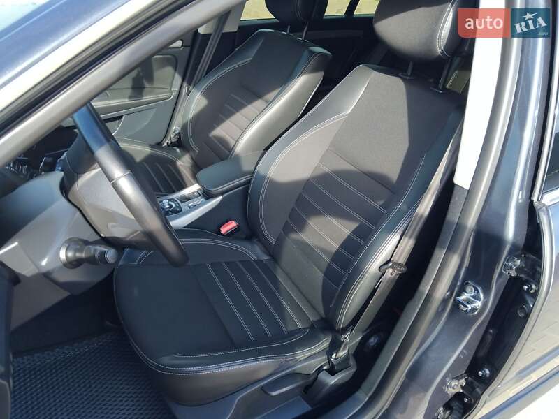 Универсал Renault Laguna 2012 в Ивано-Франковске