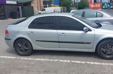 Лифтбек Renault Laguna 2003 в 